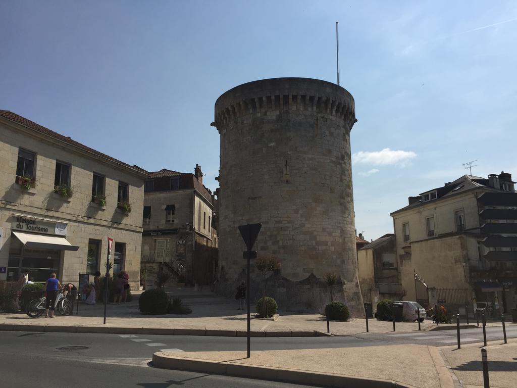 Studios Du Marche Au Bois Périgueux المظهر الخارجي الصورة